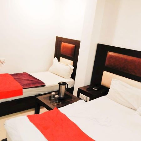 Hotel Revels By A1Rooms Nowe Delhi Zewnętrze zdjęcie