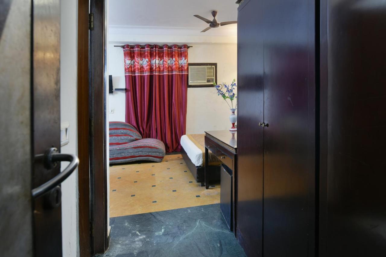 Hotel Revels By A1Rooms Nowe Delhi Zewnętrze zdjęcie