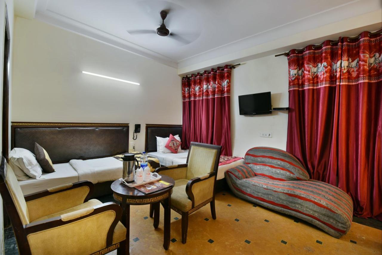 Hotel Revels By A1Rooms Nowe Delhi Zewnętrze zdjęcie