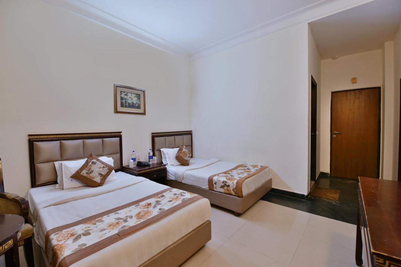 Hotel Revels By A1Rooms Nowe Delhi Zewnętrze zdjęcie