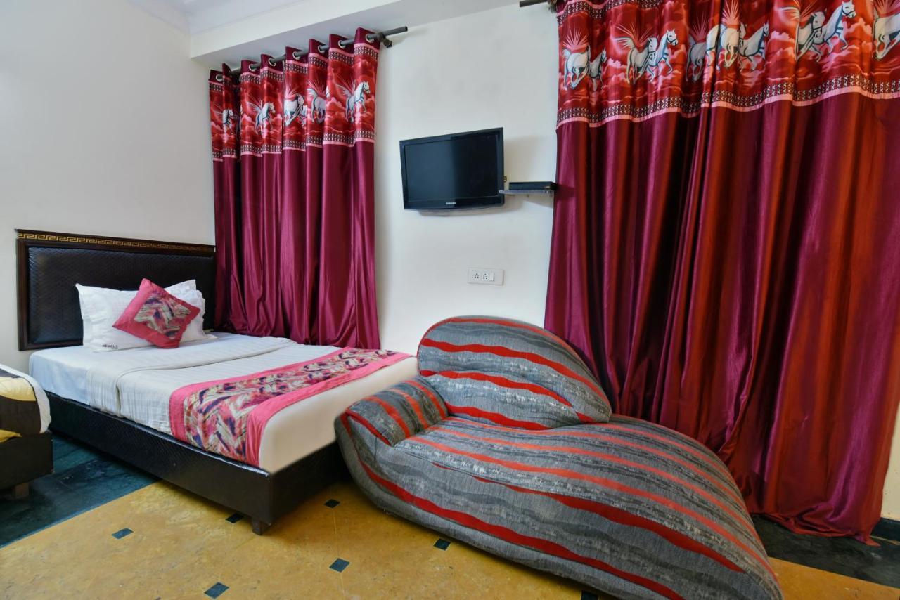 Hotel Revels By A1Rooms Nowe Delhi Zewnętrze zdjęcie