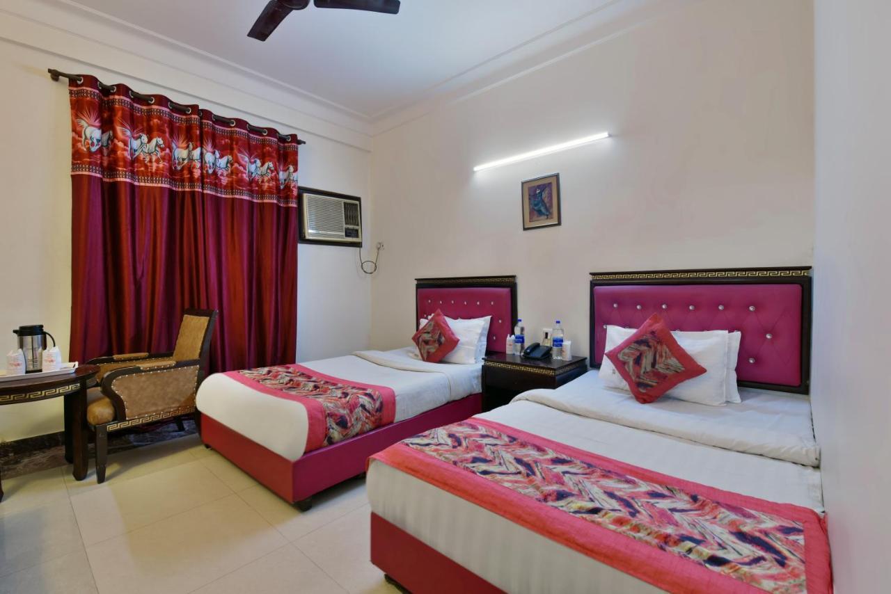 Hotel Revels By A1Rooms Nowe Delhi Zewnętrze zdjęcie