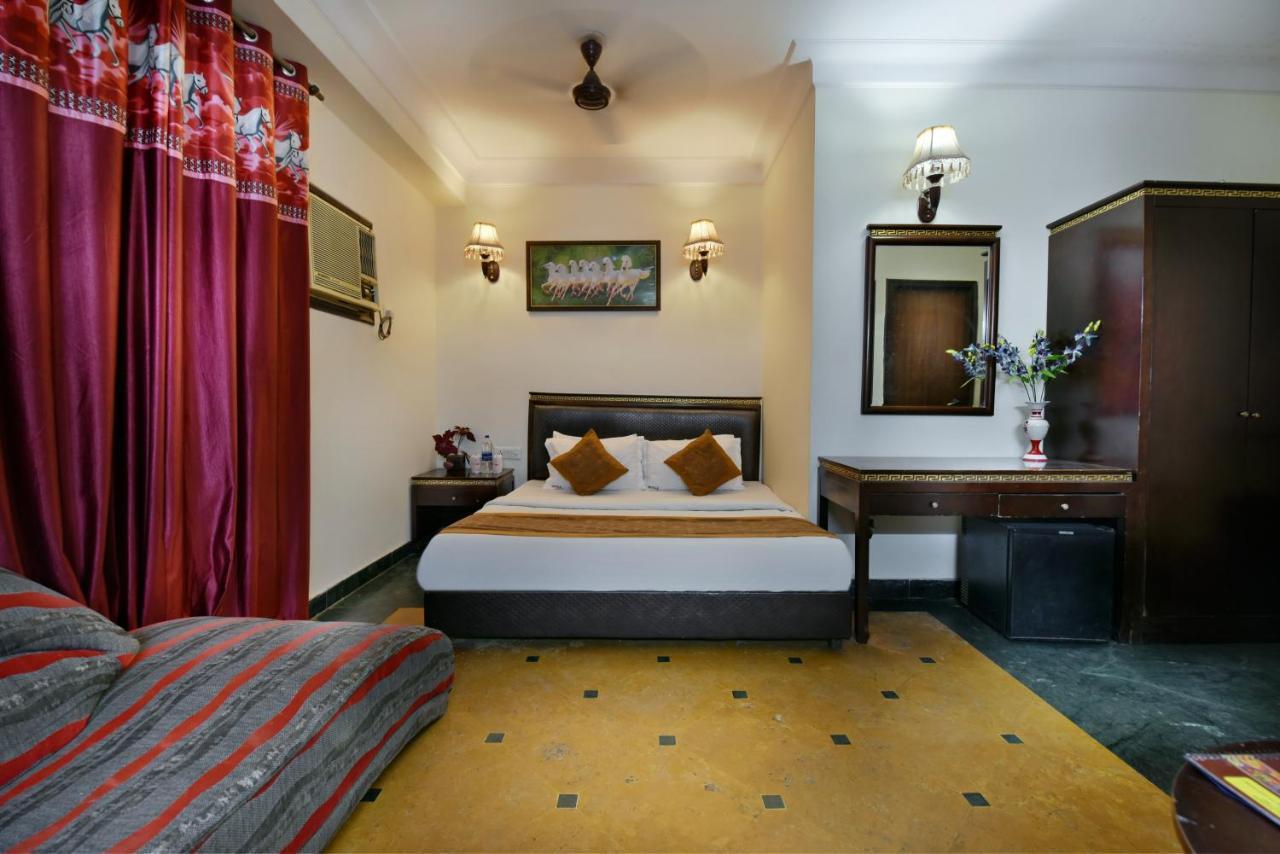 Hotel Revels By A1Rooms Nowe Delhi Zewnętrze zdjęcie