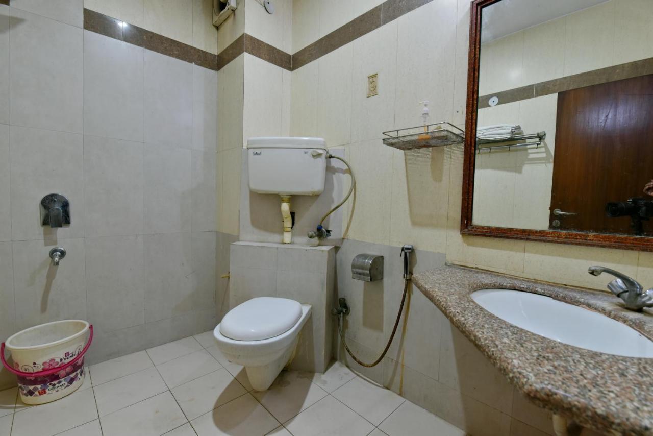 Hotel Revels By A1Rooms Nowe Delhi Zewnętrze zdjęcie