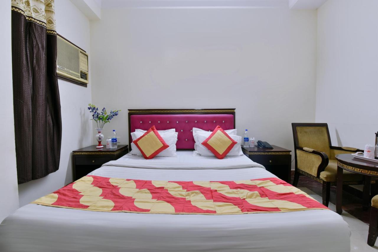 Hotel Revels By A1Rooms Nowe Delhi Zewnętrze zdjęcie